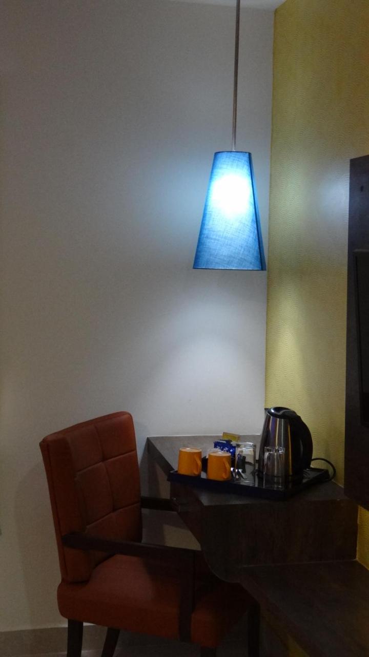 Arna Hotel Devanahalli エクステリア 写真