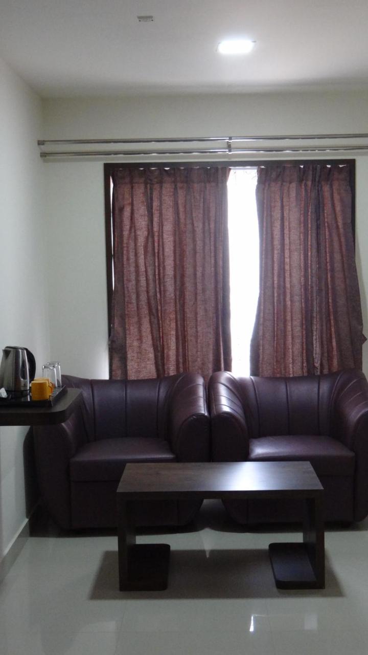Arna Hotel Devanahalli エクステリア 写真