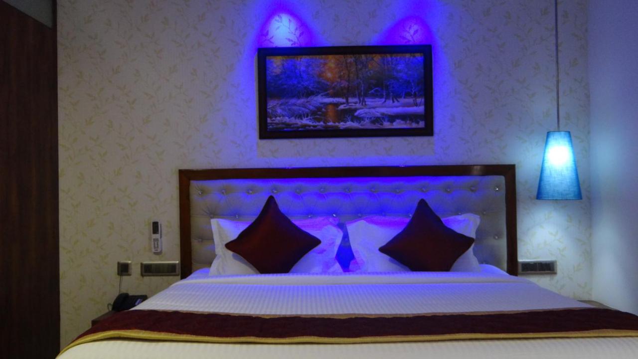 Arna Hotel Devanahalli エクステリア 写真