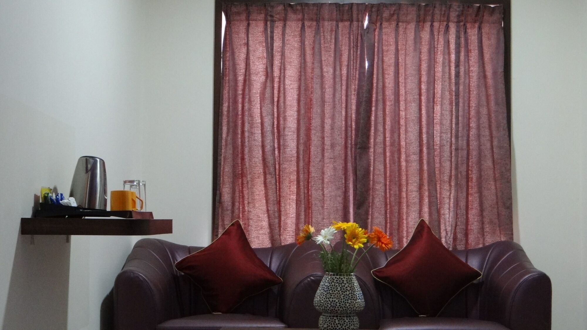 Arna Hotel Devanahalli エクステリア 写真